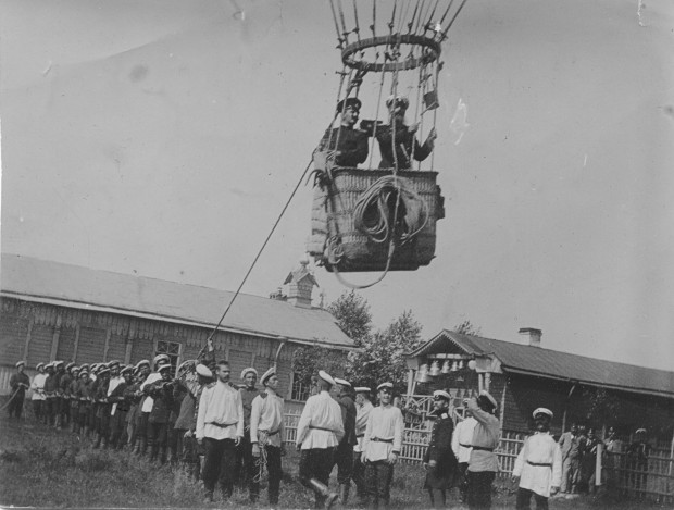 Kosta Miletic u balonu tokom školovanja u Rusiji 1902 godine