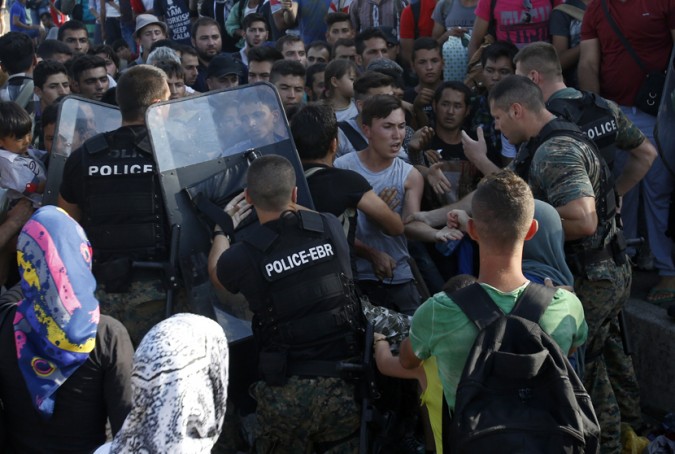 Djevdjelija-Makedonija-granica-grcka-аzilanti-migrant-emigranti-imigranti-vojska-policija-3