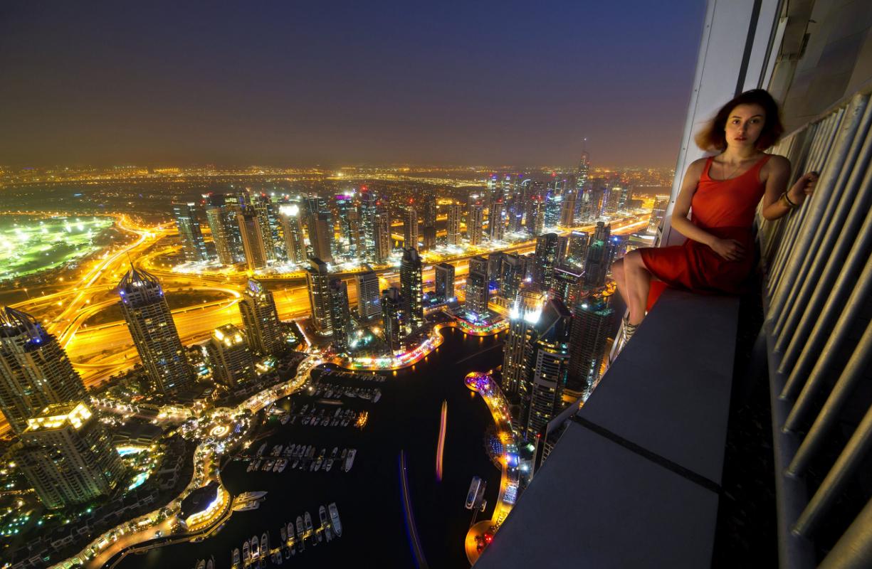 Dubai Daredevil Selfie