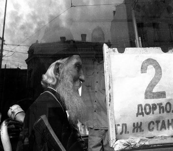 Patrijarh Pavle u tramvaju Bgd. 14.06.1998.