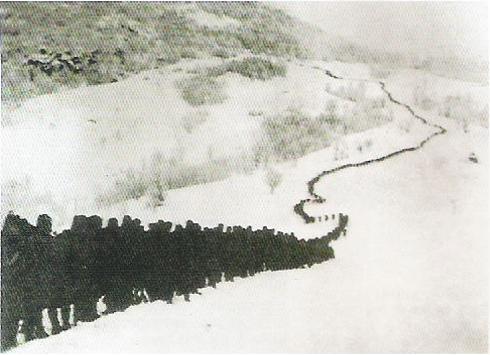 Serb_retreat_over_snow-covered_mountains